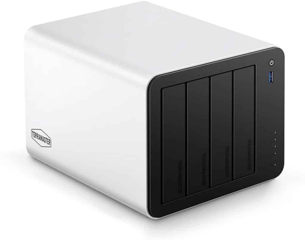 Test du Terramaster F4-425 : puissance et efficacité en 4 baies NAS